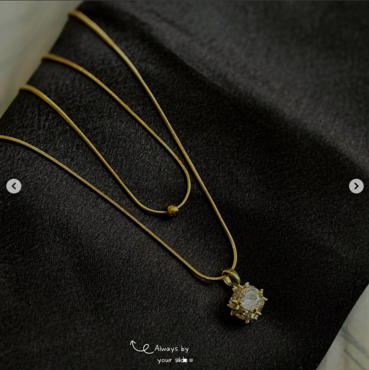 Laura Jewelry Model